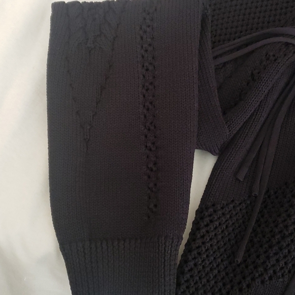 Sweater - Picture 4 of 5